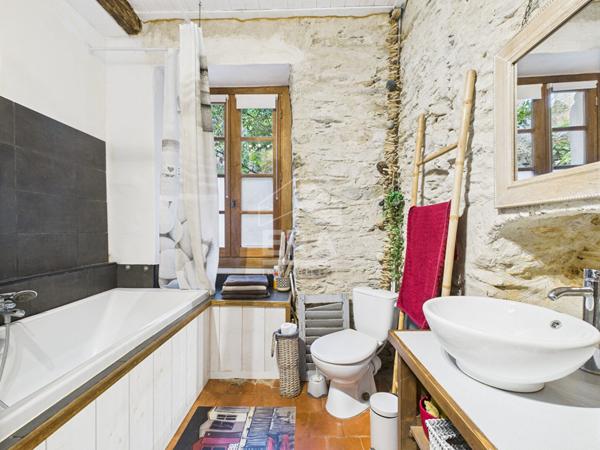 T3  au charme authentique, avec grenier aménagé