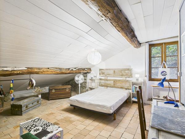 T3  au charme authentique, avec grenier aménagé