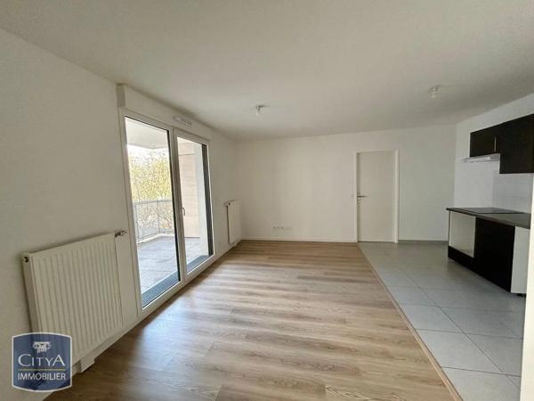 Appartement à louer 3 pièces 62.6m² Colombes (92700)