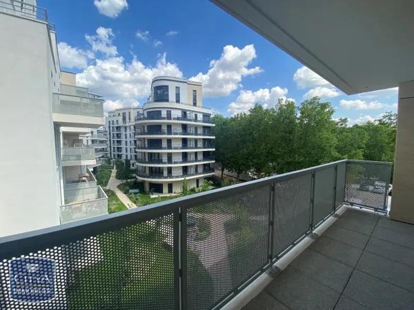Appartement à louer 3 pièces 62.6m² Colombes (92700)