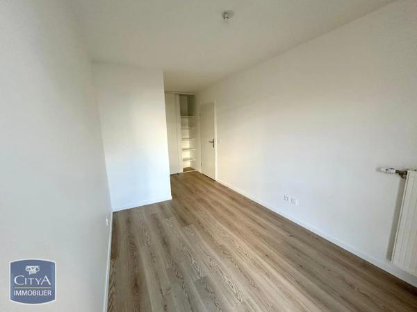 Appartement à louer 3 pièces 62.6m² Colombes (92700)