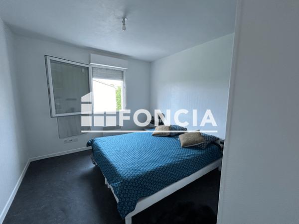 Location Appartement meublé 2 pièces 46.37 m² - 31-81 RUE PAUL GAUGUIN Pouzauges 85700