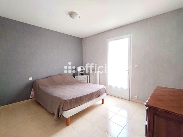 Maison
         4 pièces
        - 95 m² 504 000 € *