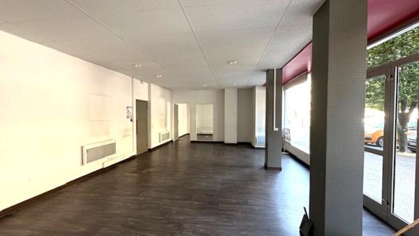 Local commercial - 91 m²