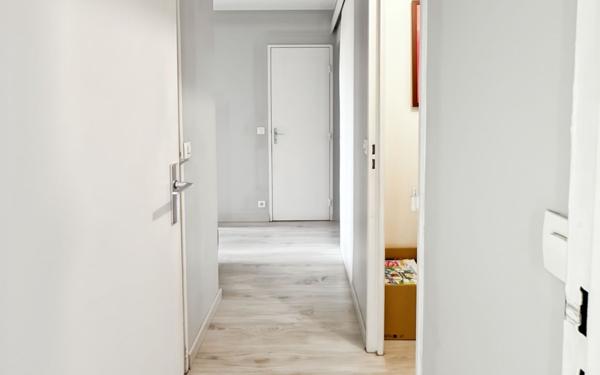 Appartement à vendre    5 pièces • 99,36 m2 Éragny