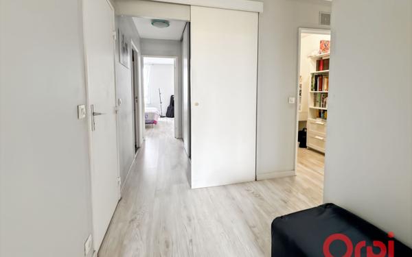 Appartement à vendre    5 pièces • 99,36 m2 Éragny
