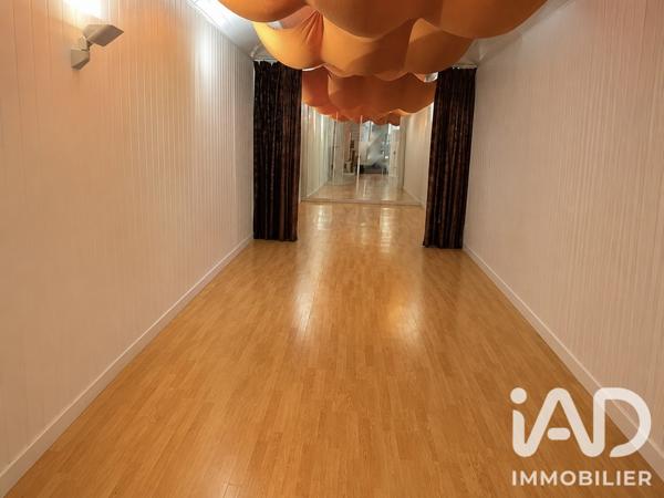 Maison à vendre 10 pièces 298 m² Luynes