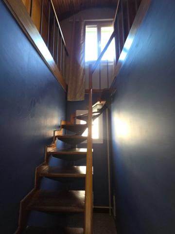 Dpt Gard (30), à vendre secteur tamaris belle maison mitoyenne sur une face d'environ 93m² habitable sur un terrain clos de 300m² environ.