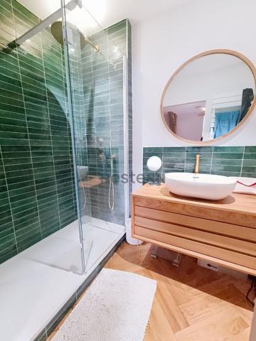 COUP DE COEUR - TOURS CENTRE CATHEDRALE - TRIPLEX 6 PIECES 151.04 m2 - 4 CHAMBRES - DOUBLE STATIONNEMENTS - JARDIN PRIVE