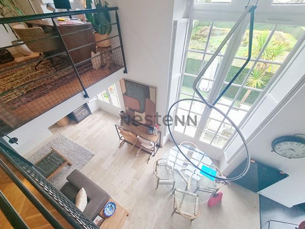 COUP DE COEUR - TOURS CENTRE CATHEDRALE - TRIPLEX 6 PIECES 151.04 m2 - 4 CHAMBRES - DOUBLE STATIONNEMENTS - JARDIN PRIVE