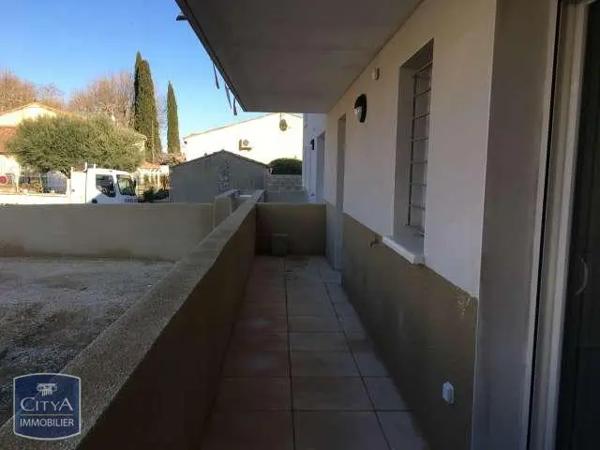 Appartement à louer 2 pièces 41.96m² Caissargues (30132)