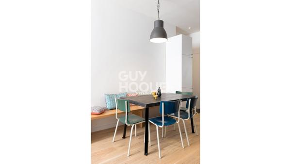 Charmant T2 Place Saint Louis