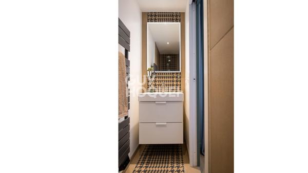 Charmant T2 Place Saint Louis