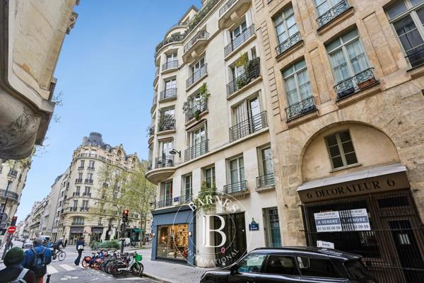 Paris 7ème, Appartement  27 m² à vendre