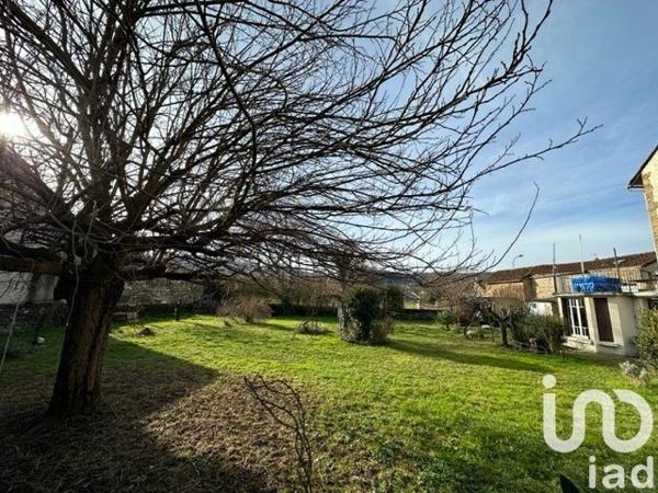 Maison 6 pièces de 172 m² à Saint-Céré (46400)