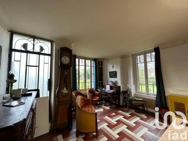 Maison 6 pièces de 172 m² à Saint-Céré (46400)