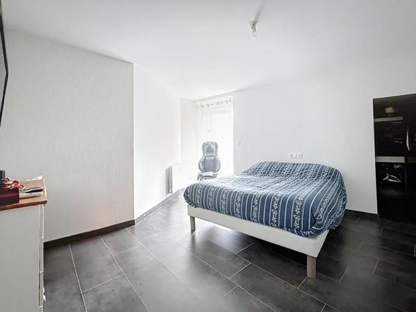 A vendre, propriété de caractère à l'OUEST de Périgueux (24000) à proximité de Neuvic (24190)