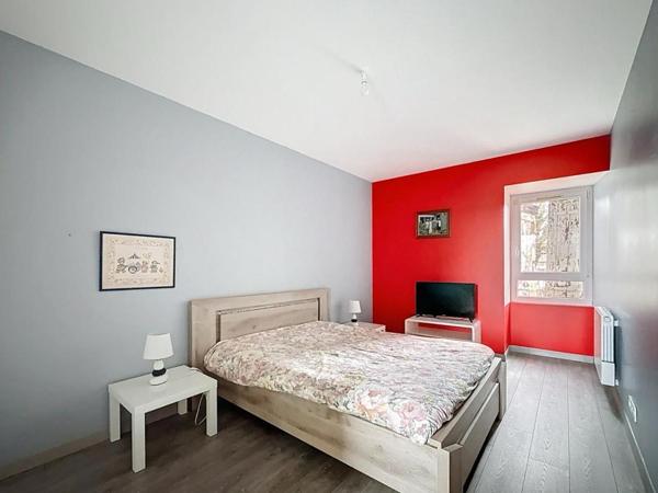 A vendre, propriété de caractère à l'OUEST de Périgueux (24000) à proximité de Neuvic (24190)