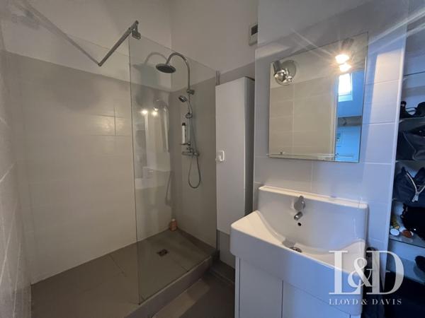 RARE! BIARRITZ, APPARTEMENT  DUPLEX DERNIER ÉTAGE, 107M² CARREZ, 4 CHAMBRES ET BALCON!