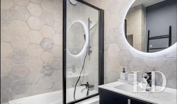 RARE! BIARRITZ, APPARTEMENT  DUPLEX DERNIER ÉTAGE, 107M² CARREZ, 4 CHAMBRES ET BALCON!