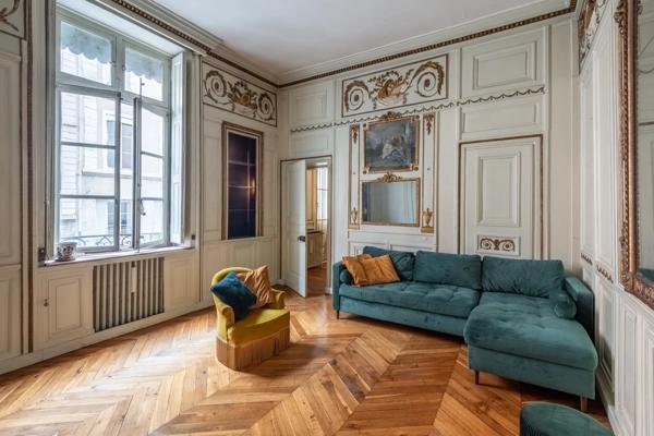 Lyon 2 - Ainay - Appartement non-meublé de 109,89m² - 2 Chambres