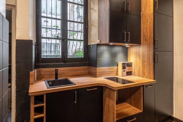 Lyon 2 - Ainay - Appartement non-meublé de 109,89m² - 2 Chambres