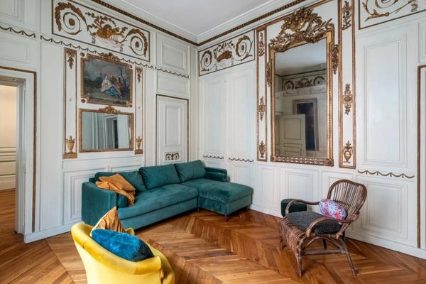 Lyon 2 - Ainay - Appartement non-meublé de 109,89m² - 2 Chambres