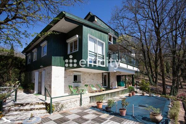 Maison
         5 pièces
        - 130 m² 257 000 € *