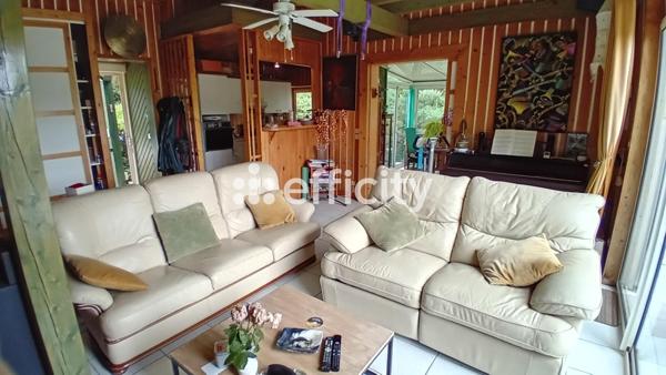 Maison
         5 pièces
        - 130 m² 257 000 € *
