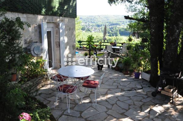 Maison
         5 pièces
        - 130 m² 257 000 € *