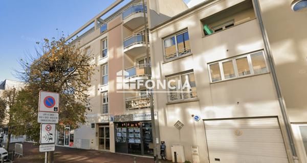 Location Studio 32.87 m² - Chilly-mazarin 91380