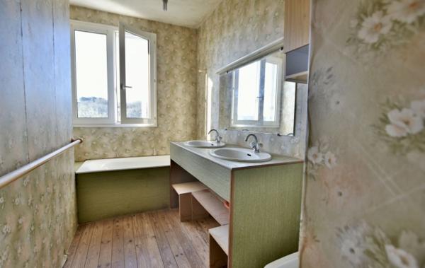 Vente Maison Réf. HORTENSIA à rénover Saint-leger-sous-cholet