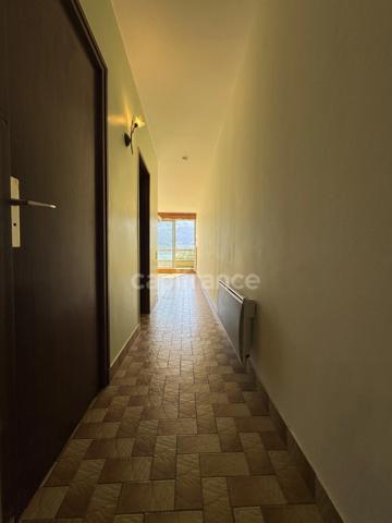 Sévrier T3 vue lac (T2+Studio indépendant) Stationnement et Cave