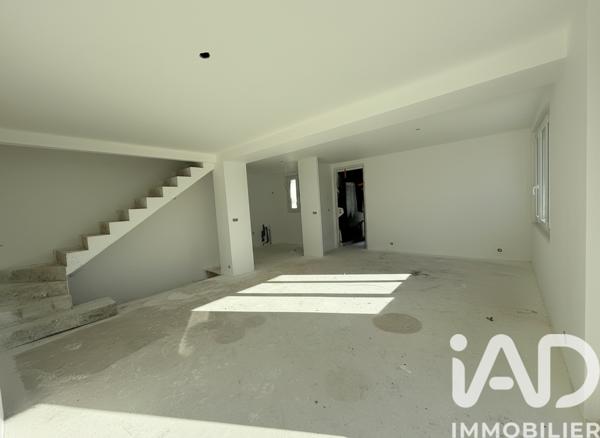 Maison à vendre 5 pièces 90 m² Sainte-Geneviève-des-Bois