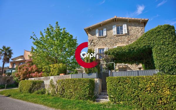 Maison à vendre    7 pièces •  Condrieu
