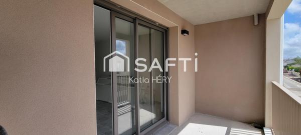 APPARTEMENT AVEC BALCON, CAVE, 2 PARKINGS