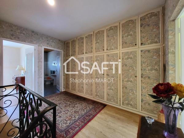 Maison de bourg avec garage et grand atelier