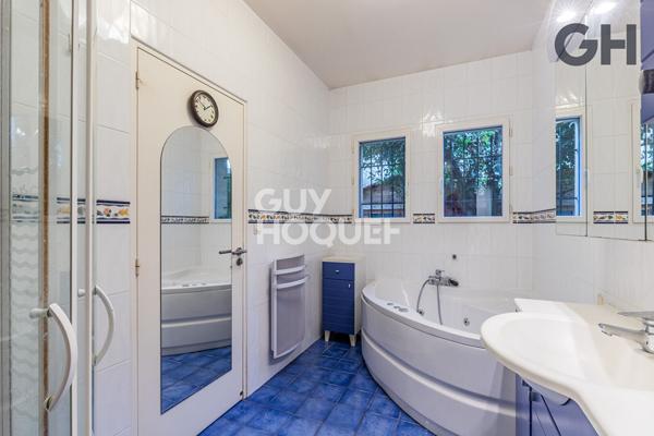 CHARMANTE MAISON DE PLAIN-PIED DE 5 PIECES (153.51 m²) À SOISY-SUR-SEINE