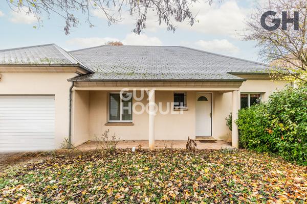 CHARMANTE MAISON DE PLAIN-PIED DE 5 PIECES (153.51 m²) À SOISY-SUR-SEINE