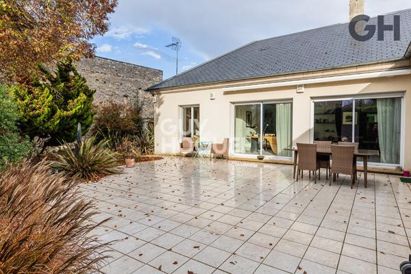 CHARMANTE MAISON DE PLAIN-PIED DE 5 PIECES (153.51 m²) À SOISY-SUR-SEINE