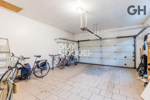 CHARMANTE MAISON DE PLAIN-PIED DE 5 PIECES (153.51 m²) À SOISY-SUR-SEINE