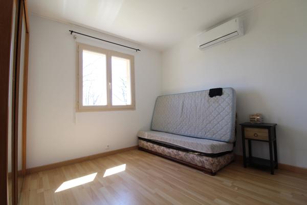 Saint-Victor-et-Melvieu (12400) MAISON TYPE 6 DE 142 M² AVEC TERRAIN DE 986 M²