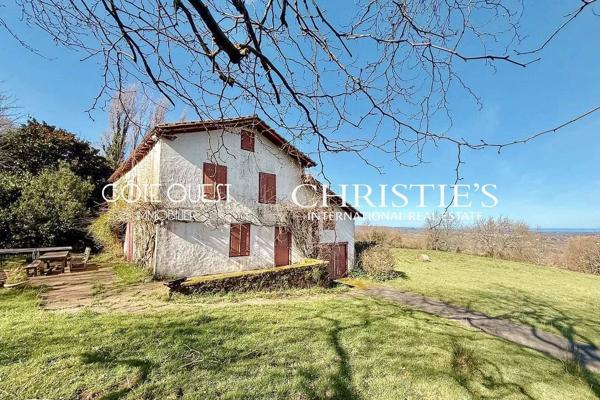 À vendre Ascain - Ferme avec vue panoramique au pied de la Rhune