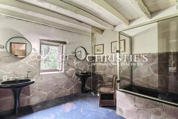 À vendre Ascain - Ferme avec vue panoramique au pied de la Rhune