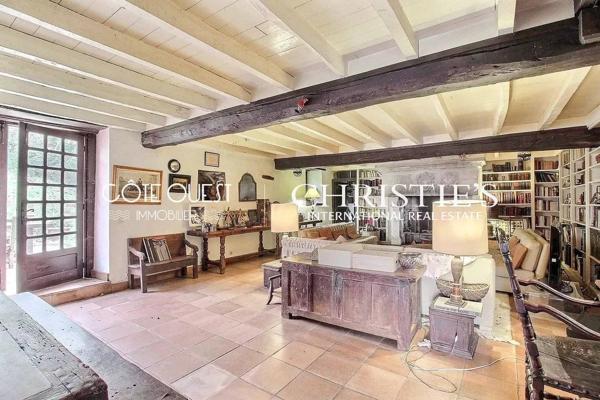À vendre Ascain - Ferme avec vue panoramique au pied de la Rhune