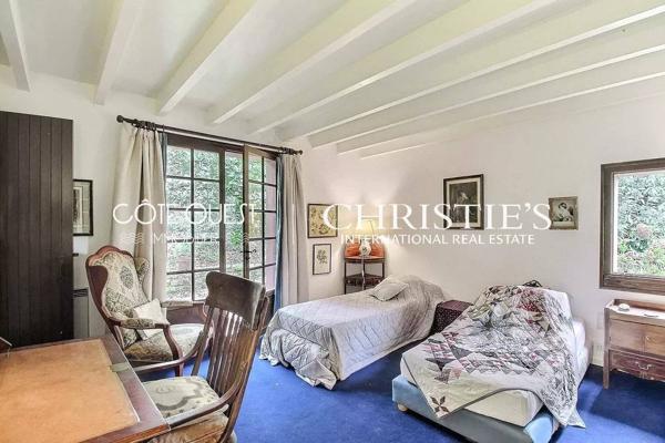 À vendre Ascain - Ferme avec vue panoramique au pied de la Rhune