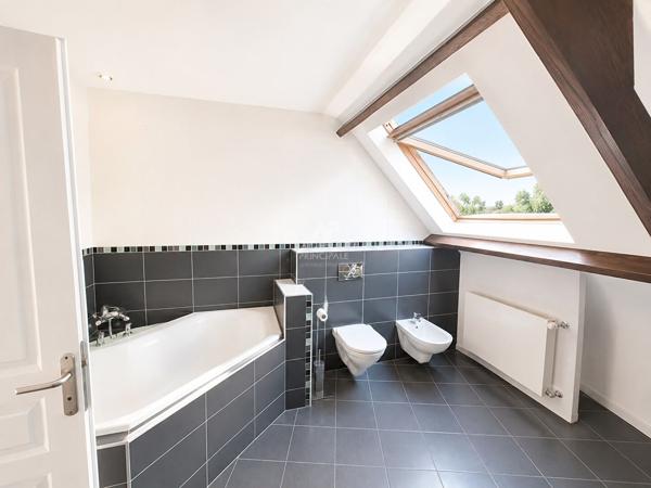 Maison Triel Sur Seine 6 pièce(s) 152 m2 549 000 € **  - Référence  1802