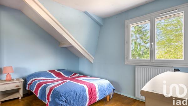 Maison 4 pièces de 95 m² à Chennevières-sur-Marne (94430)