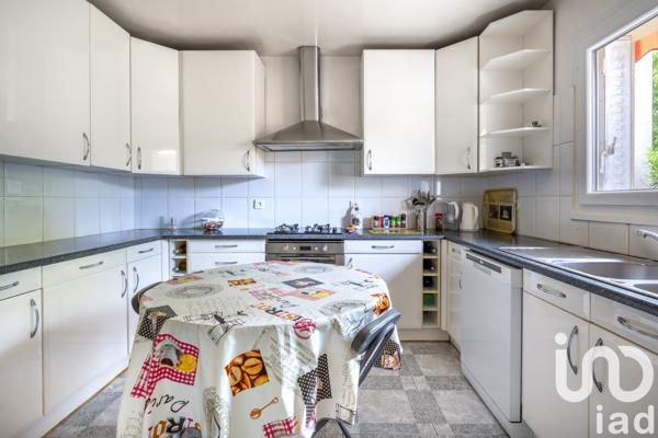 Maison 4 pièces de 95 m² à Chennevières-sur-Marne (94430)