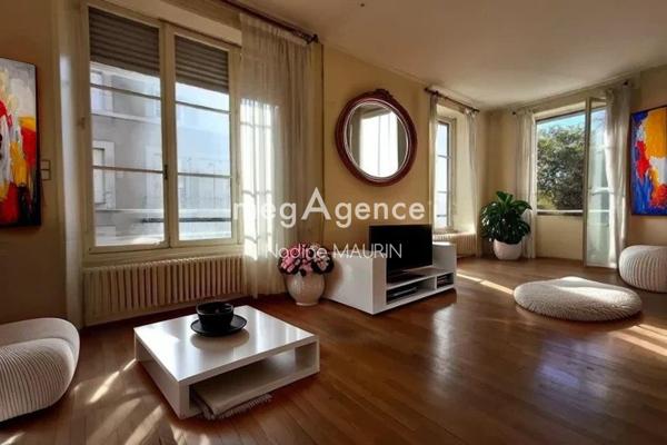 Appartement à BLOIS, 41000 - 6 pièces 192m²